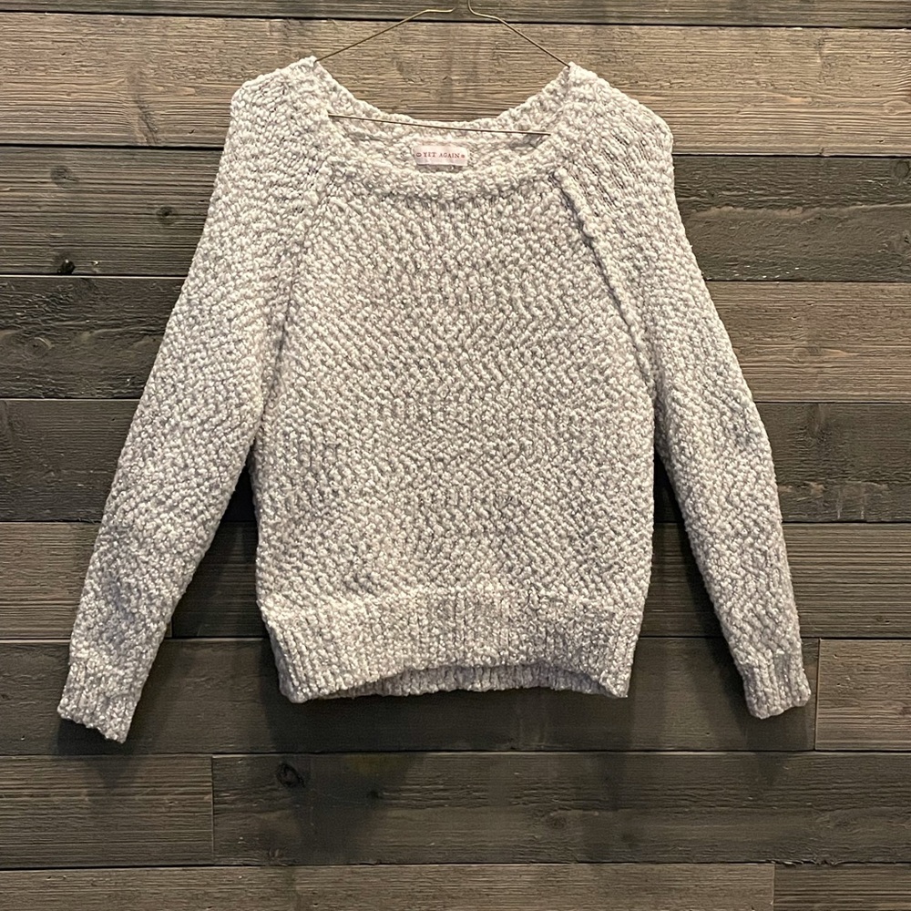 Elegant Gray Crew Neck Sweater